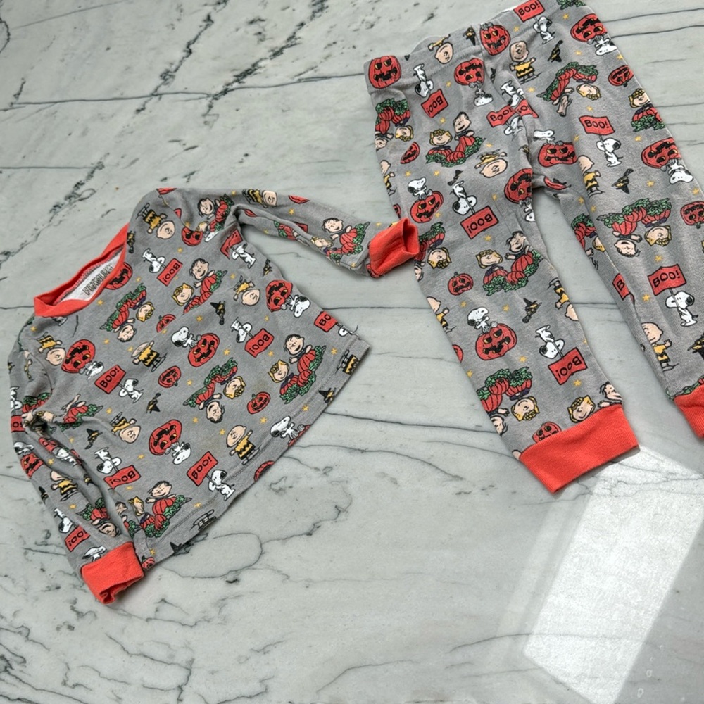 Peanuts Halloween pjs